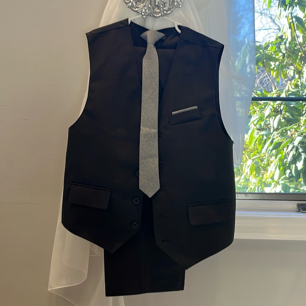 Van Heusen Size 12 Suit Pants, Vest, Clip on Tie and Shirt set.